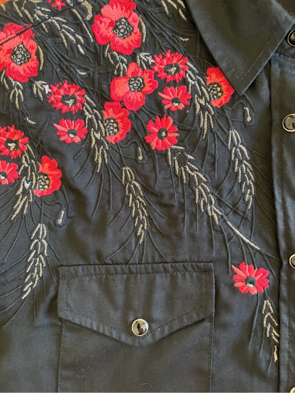 The Kooples embroidered black pearl snap shirt size M - Picture 5 of 8